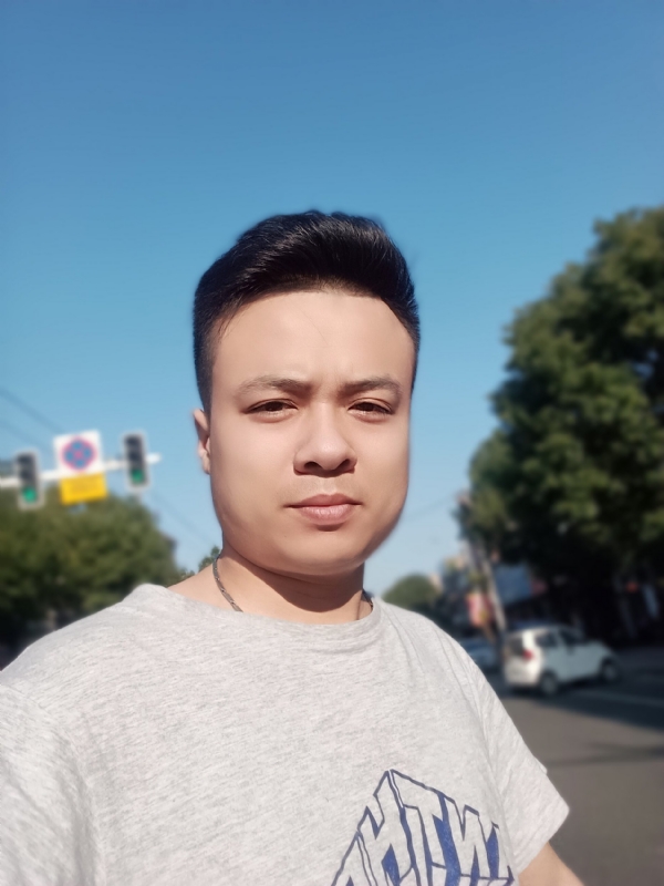 简简单单的第二张照片--周口相亲服务中心