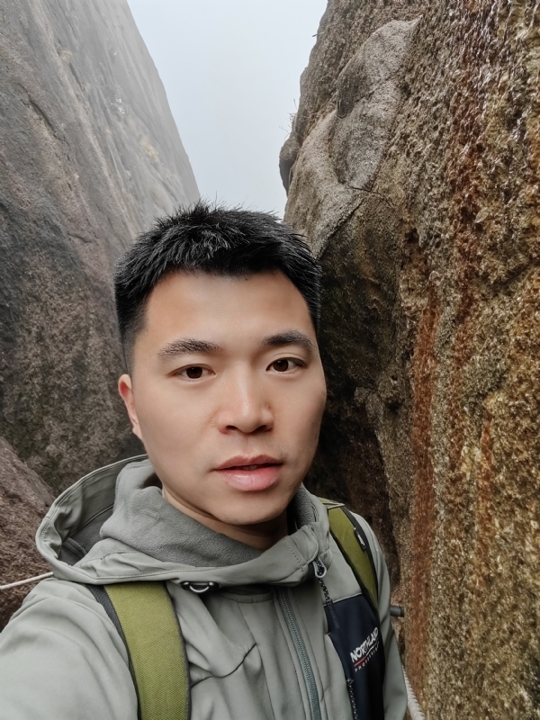 讲不出再见的第四张照片--周口相亲服务中心