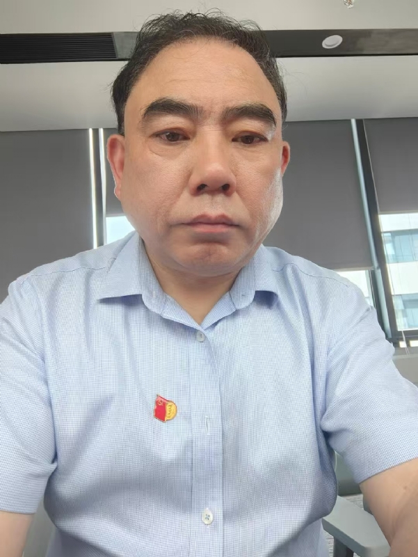 邹先生的第三张照片--周口相亲服务中心