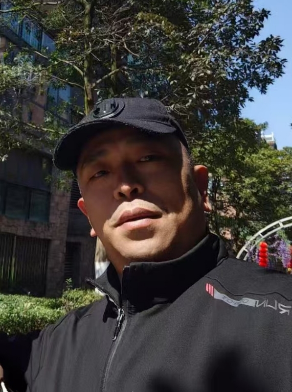 蓝色海洋的第一张照片--周口相亲服务中心